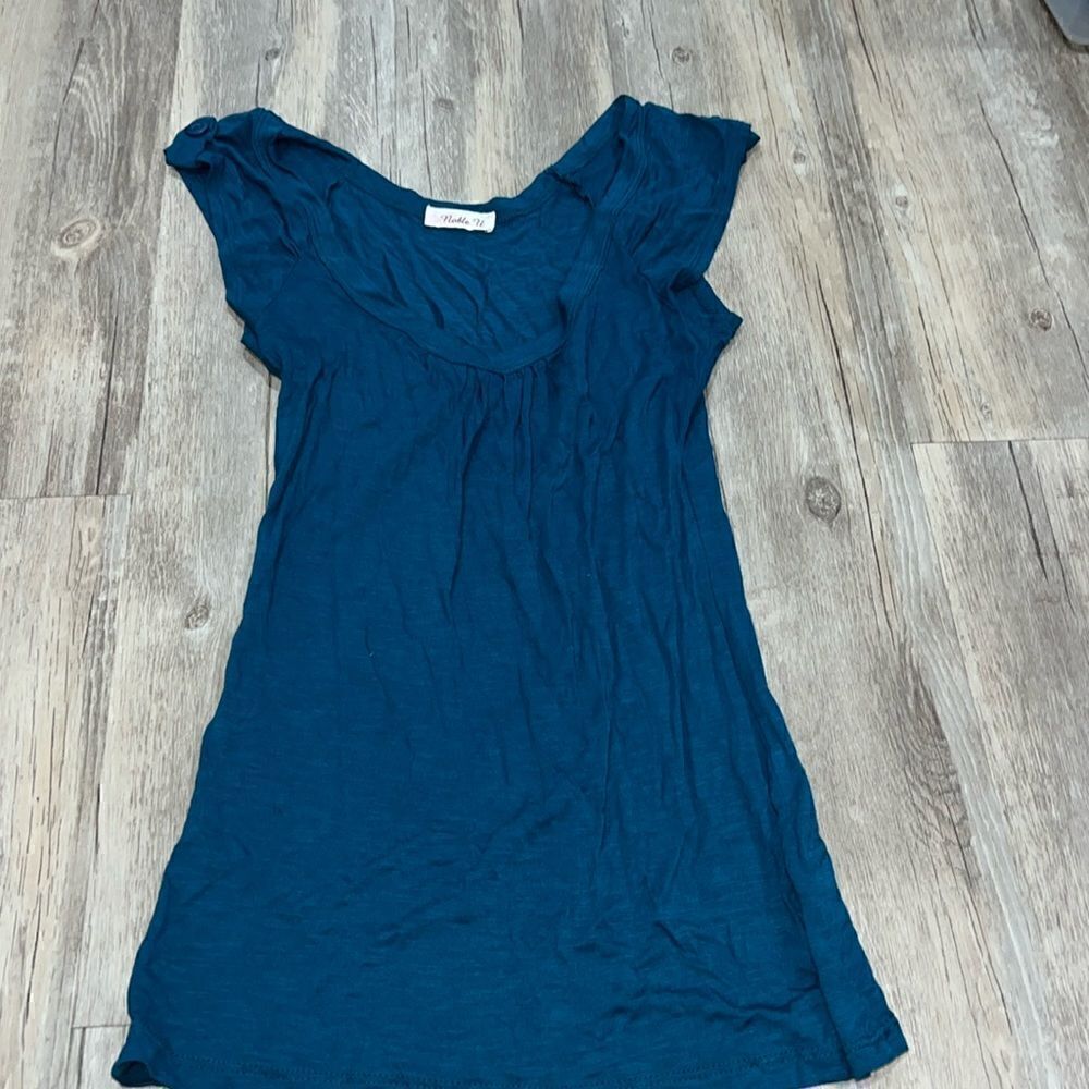 Noble U top 
